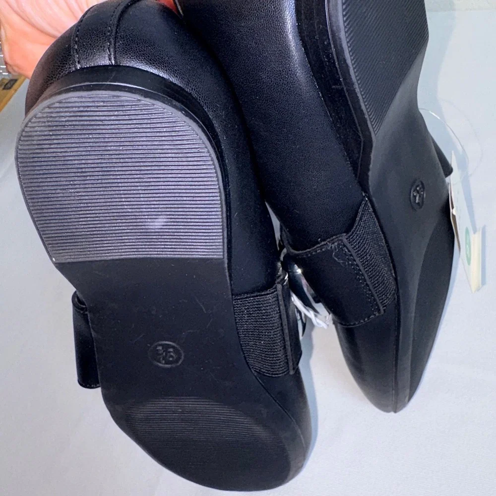 A New Day Mary Jane Flats 9.5 Black New Silver Studded Memory Foam Round Toe